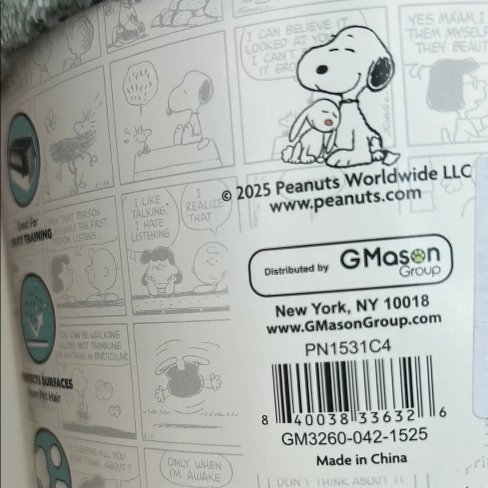 Peanuts Snoopy Pet Blanket 40”x50” soft and cozy cute Easter design NWT!